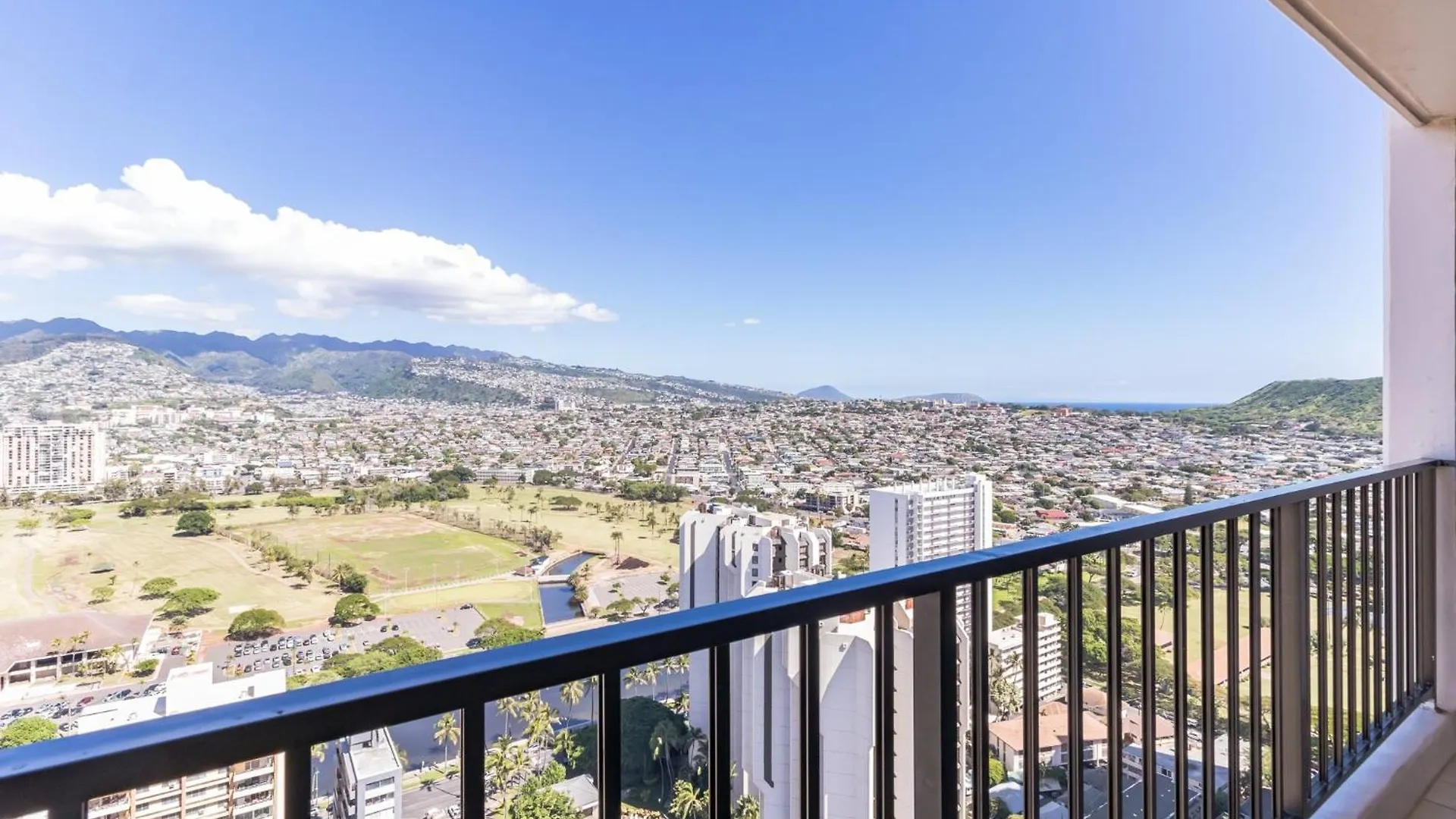 Apartment Tower 2 Suite 3709 - Qqp Home Honolulu