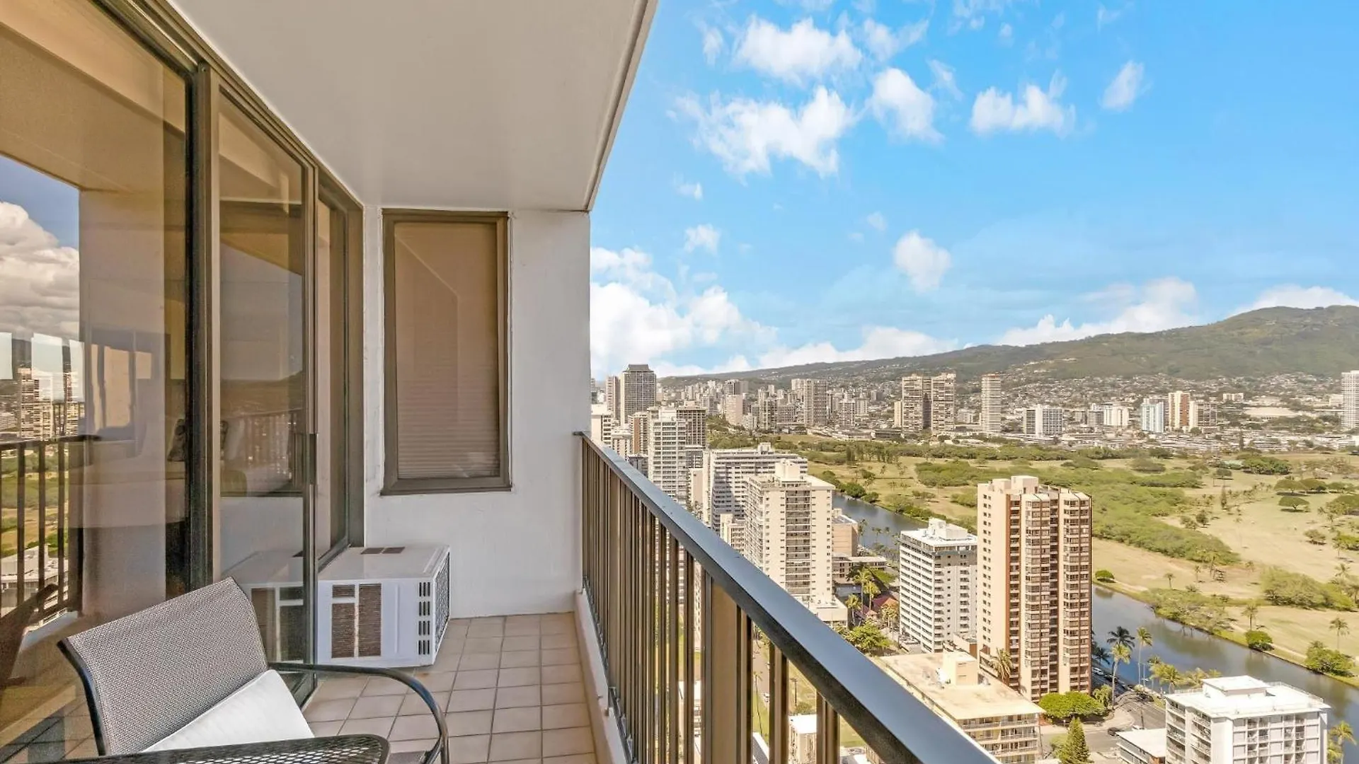 Tower 2 Suite 3709 - Qqp Home Honolulu Apartment