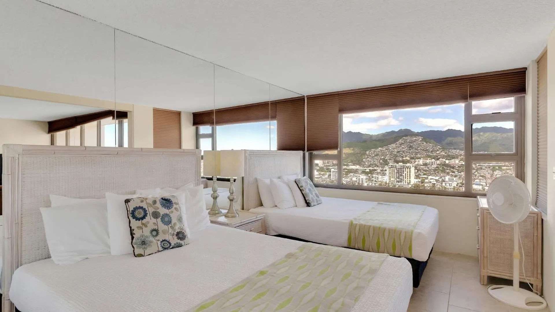 Tower 2 Suite 3709 - Qqp Home 檀香山 公寓